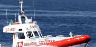 Incidente a La Maddalena, gommone sugli scogli: morto giovane militare