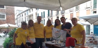 Meritocrazia Italia Veneto ritorna nelle piazze, Monica Pellegrin: a Vicenza lo ha fatto il 15 luglio nella splendida cornice di Piazza delle Erbe Meritocrazia Italia Veneto a Piazza Biade a Vicenza (Ostaria Il Grottino) con Monica Pellegrini terza da dx