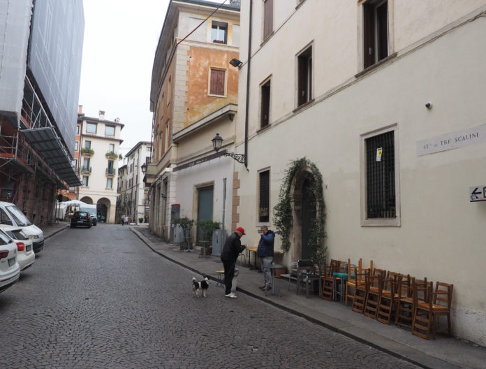 Stradella Tre Scalini (Vicenza-Francesco Dalla Pozza-Colorfoto per ViPiù)