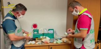 Operazione antidroga, Gdf Milano: arresto di 11 soggetti e sequestro di oltre 12 kg di sostanze stupefacenti tra cocaina e hashish