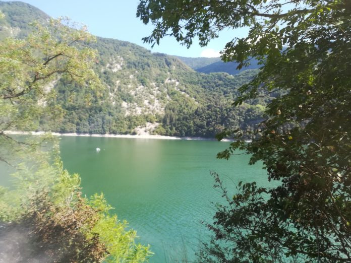 lago del corlo