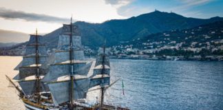 Proposta: il veliero Vespucci circumnavighi tutte le coste italiane nell’estate 2023 per allietare turisti e residenti. Un giro nautico! Nave Amerigo Vespucci