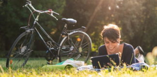 Intrattenimento e cultura: come il web ha rivoluzionato il tempo libero Tempo libero online