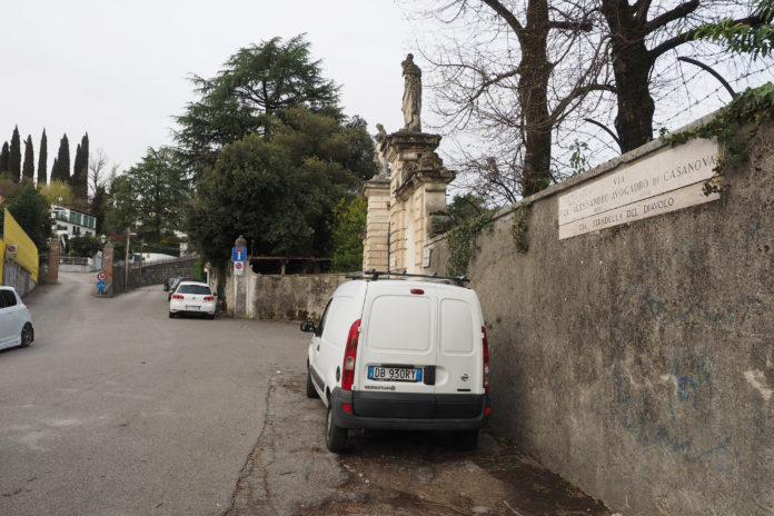 Via col.Alessandro Avogadro di Casanova (Vicenza-Francesco Dalla Pozza-Colorfoto per Vipiù)