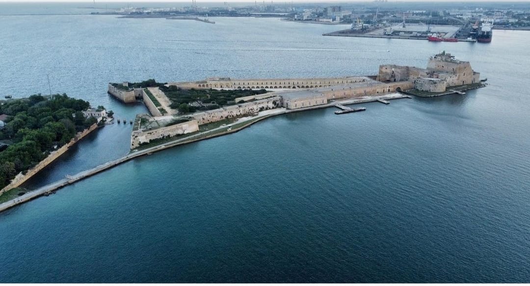 brindisi forte a mare