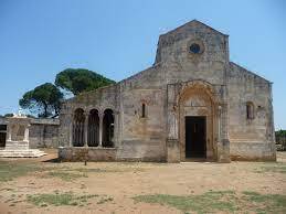 facciata-abbazia-santa-maria-di-cerrate