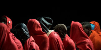 Una barca che trasportava migranti è affondata nel Mar Egeo barca