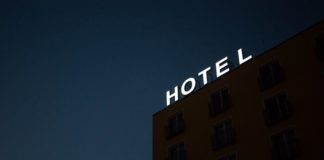 Giochi 2026, Confcommercio e Federalberghi Veneto e Lombardia: “No all’aumento della tassa di soggiorno” Tassa soggiorno