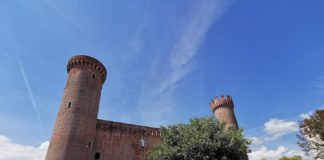 Ivrea, tra vecchie e nuove tradizioni – la Via Francigena destinazione Roma, la 7ª tappa dal Nord Castello Ivrea