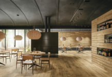 Ceramiche Refin, la ricercatezza del grès porcellanato italiano che rivoluziona i progetti d’arredo Ceramiche Refin: Cortina Honey Chalet Honey