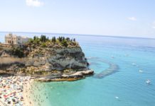 La Costa degli dei e il Paradiso dei sub: da Tropea a Marinella di Zambrone Costa degli dei, Panorama di Tropea, ph. Simona Servillo
