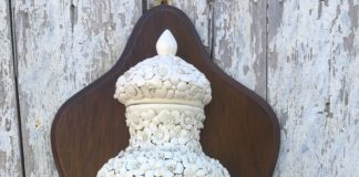 Le ceramiche Zen… a Nove dicono no alla violenza contro donne e minori: riapre Il 9 e il 10 settembre la corte della vecchia Fabrica per vendere lavamani d’epoca Ceramica Zen a Nove: lavamani sfondo legno