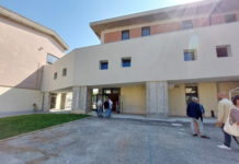 Licei Tron e Zanella di Schio: inaugurato il ponte di collegamento coperto Licei Tron e Zanella