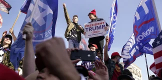 Biden e l’accusa ai Maga Republicans di antidemocrazia. Trump la conferma col suo comportamento Maga Republicans, attivisti pro Trump