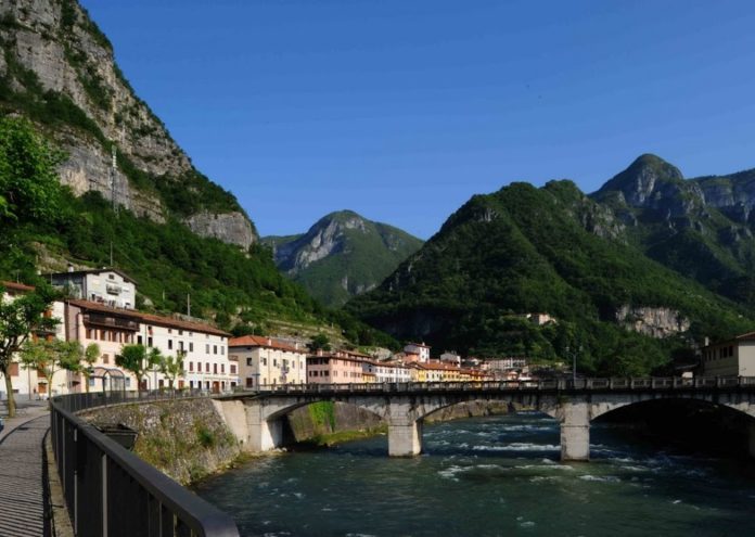 tenta suicidio Ponte Rialto di Valstagna