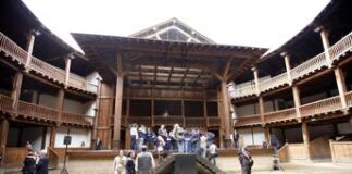 Roma, inchiesta crollo scalinata Globe Theatre: chiesto processo per gestore