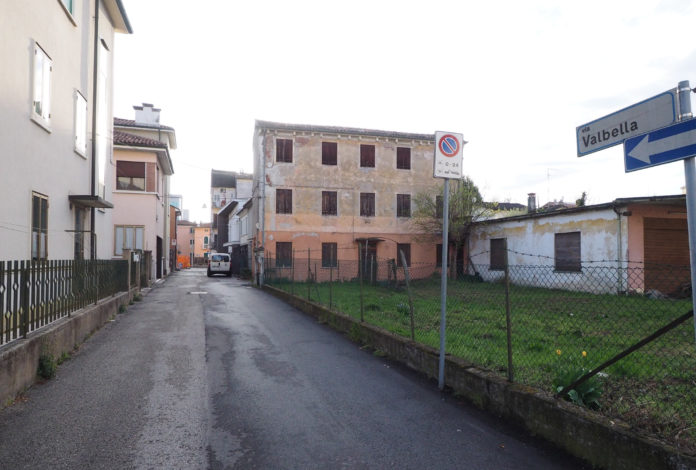 Via Valbella (Vicenza-Francesco Dalla Pozza-Colorfoto per ViPiù)