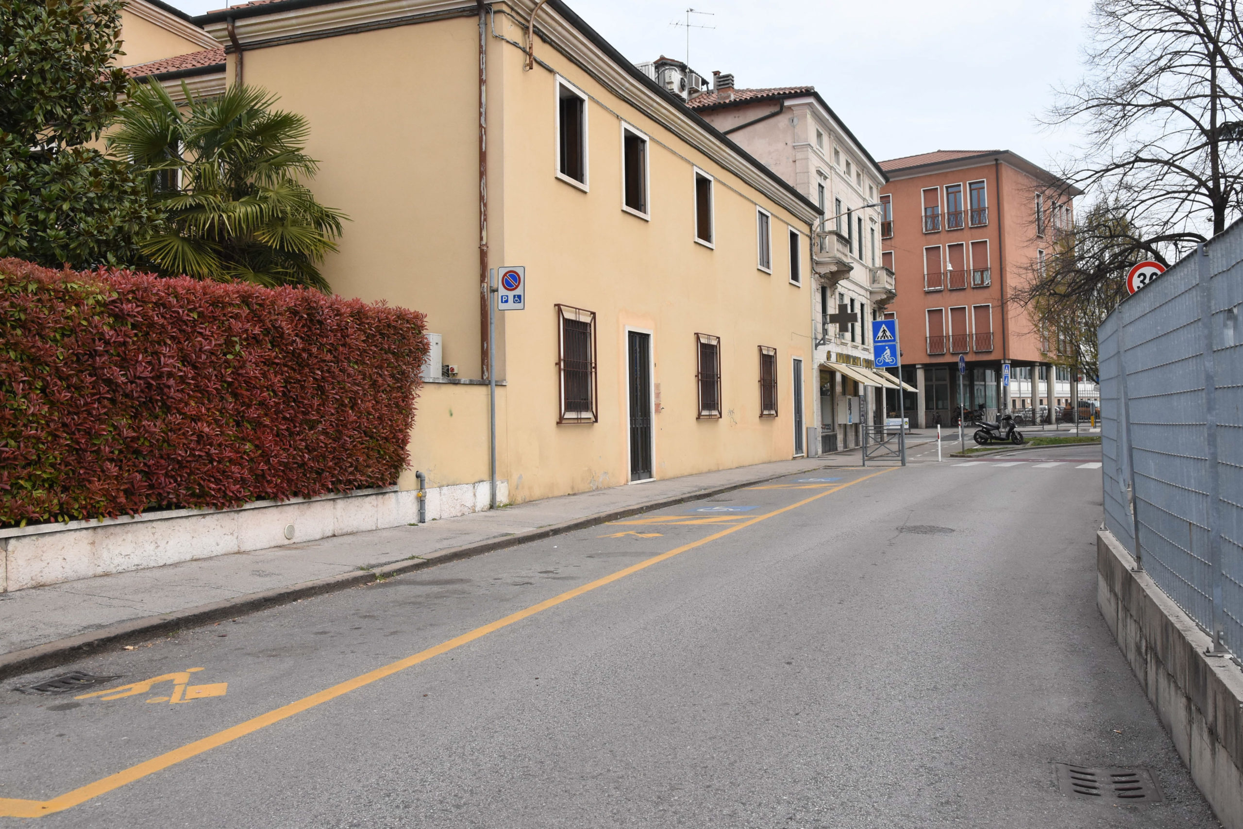Via Livio Zambeccari (Vicenza-Toniolo Ilaria-Colorfoto per ViPiù)