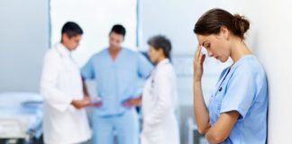 Sanità, Nursing Up: “Infermiere aggredite e molestate sul luogo di lavoro: continua ad accadere” infermiere molestate part-time aggressioni sanità