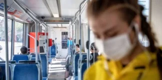 Vicenza, mascherine al chiuso: Rolando chiede a Rucco appello alla responsabilità rivolto ai cittadini mascherine covid trasporto autobus