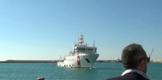 Migranti: Save the Children, sgomento per la morte di sei migranti su un barcone giunto a Pozzallo migranti