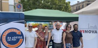 Da Adesso in Poi e ViNova rafforzano il percorso comune: “vogliamo riavvicinare i civici di csx per le amministrative di Vicenza del 2023 Da sx Sandro Pupillo (Da Adesso in Poi - DAP), Antonella e Margherita Valmorbida (Vinova) con la figlia, Ennio Tosetto (Vinova), Maria Albera (DAP), Giovanni Selmo (DAP)