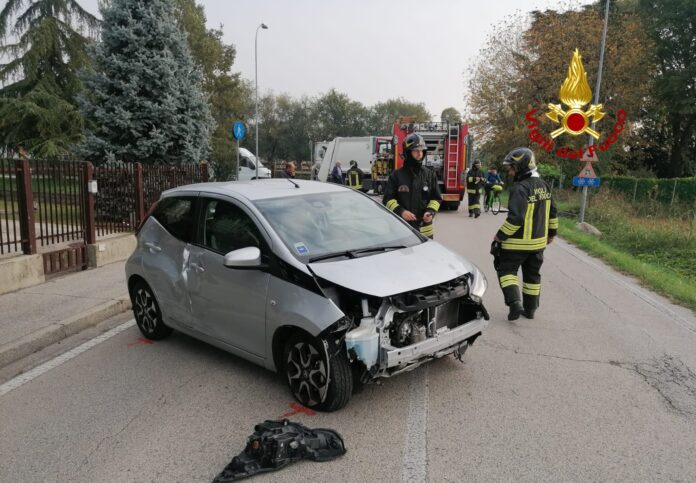 In azione i vigili del fuoco di Vicenza