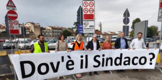 Sosta a Vicenza: minoranze con Sala (PD), Raffaele Colombara (Per una grande Vicenza) e Gruppo misto chiedono le dimissioni del vicesindaco Celebron Sosta a Vicenza, il problema sollevato dalle opposizioni