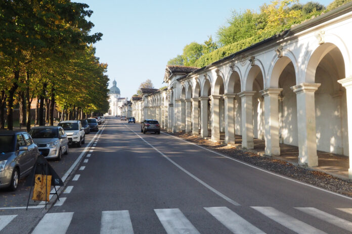 Viale 10 Giugno (FOTO COLORFOTO-FRANCESCO DALLA POZZA per per ViPiù)