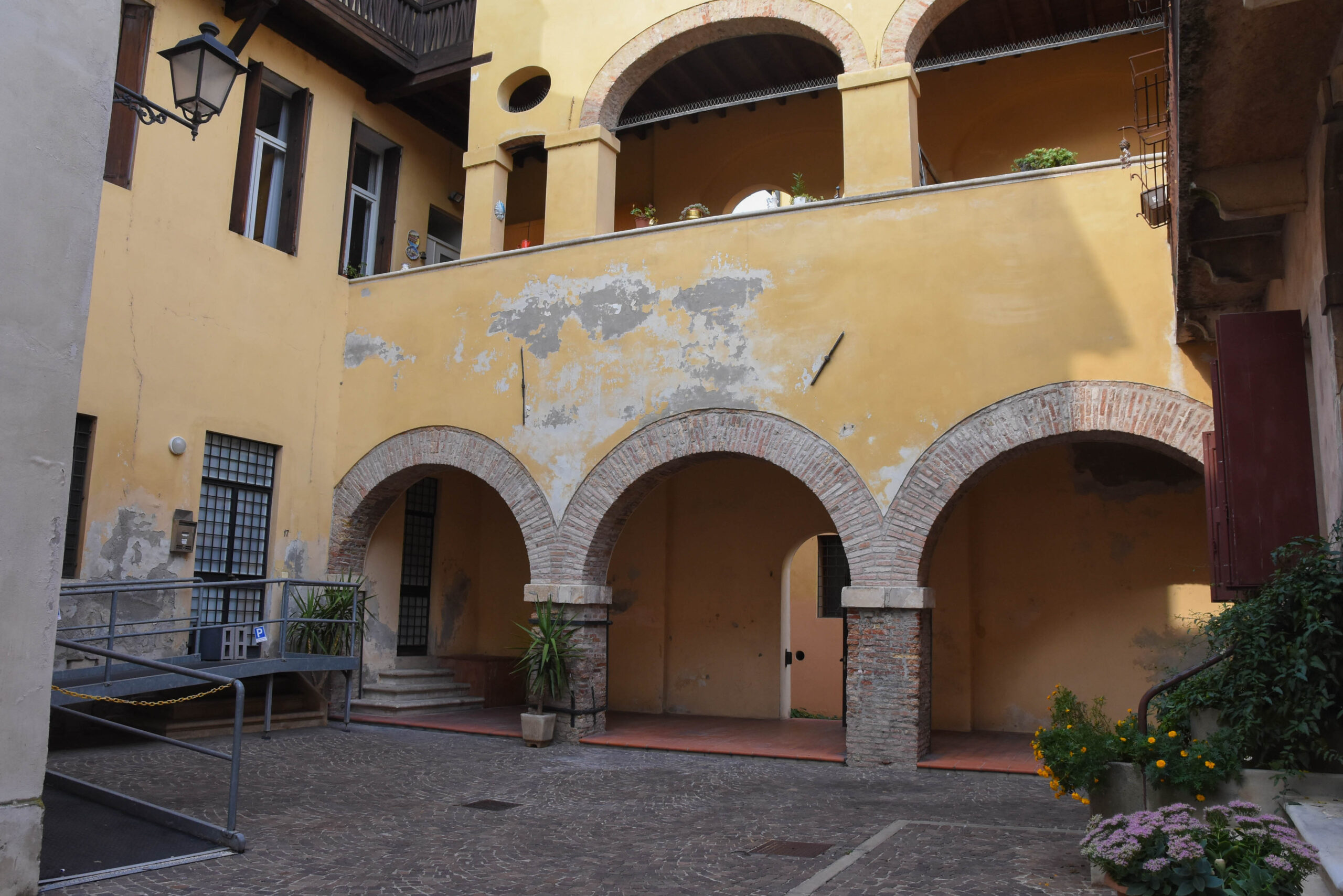 Vicolo Cieco Retrone (Colorfoto per ViPiù)