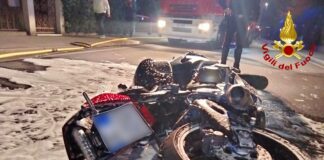 Auto contro moto a Bressanvido: vigili del fuoco di Vicenza spengono l’incendio e soccorrono il motociclista ferito Vigili del fuoco di Vicenza dopo un incidente