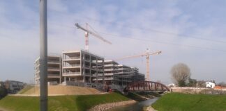 Borgo Berga Vicenza, dopo sentenza Tar soddisfatto Comitato contro abusi edilizi Sviluppo Cotorossi a Borgo Berga: il complesso residenziale Borgo Berga alla confluenza fra Bacchiglione e Retrone