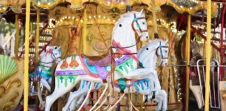 Trenino eco express e giostra cavalli nel centro storico di Vicenza