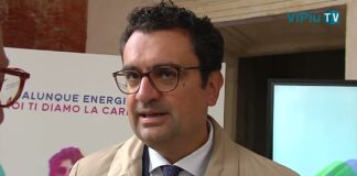 Rucco: con Piano di Agsm Aim colonnine per ricarica anche in casa o in azienda. Fusione ha salvato ultimi due bilanci del Comune Francesco Rucco intervistato su Agsm Aim