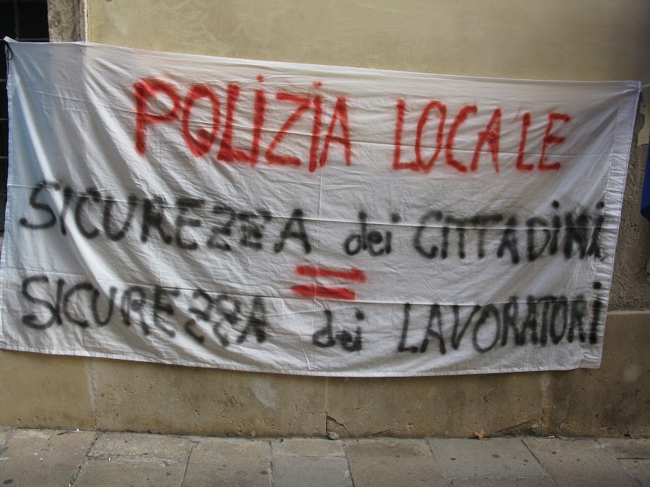 Presidio Polizia locale Vicenza davanti la prefettura