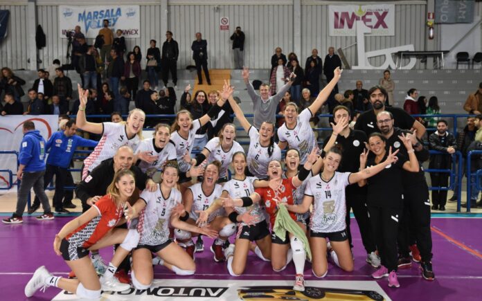 Ipag Sorelle Ramonda Montecchio festeggia dopo la vittoria a Marsala