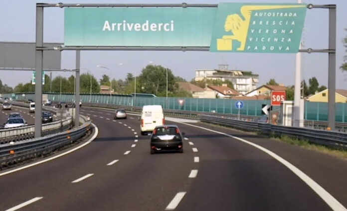 Lavori in A4 Brescia-Padova, disagi per i viaggiatori notturni