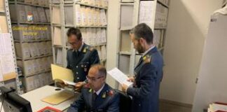 Amazon, Gdf di Milano sequestra oltre 121 milioni di euro: ipotesi frode fiscale