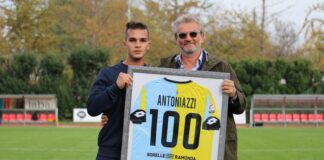 CENTO VOLTE MANUEL ANTONIAZZI. SONO 100 LE PRESENZE CON LA MAGLIA GIALLOCELESTE DELL’FC ARZIGNANO CHIAMPO CENTO VOLTE BIANCOCELESTE MANUEL ANTONIAZZI
