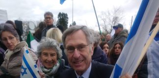 L’apartheid palestinese in Israele? Paola Farina fa rispondere Emanuel Segre Amar: “una falsa pandemia senza fine” Emanuel Segre Amar a Ginevra con Bat Ye’Or (pseudonimo della scrittrice Giselle Littman