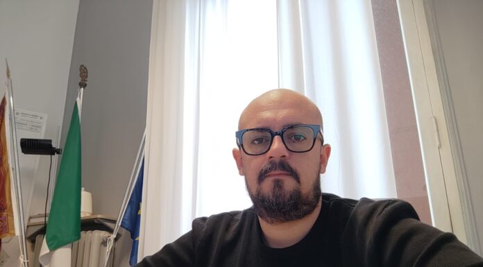 Trasporto pubblico Vicenza, Ierardi: “Inaccettabile che SVT scarichi la carenza autisti sulla scuola” Mattia Ierardi (FdI) primarie pd vicenza Parco della Pace trasporto