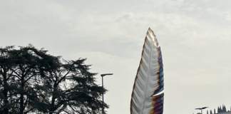 Monumento degli alpini a Vicenza: i rilievi di Sandro Pupillo e Giovanni Selmo (Da adesso in poi) Monumento degli alpini di fronte alla stazione di Vicenza