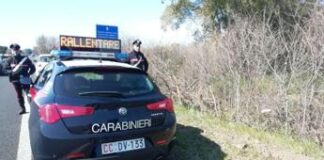 Reggio Calabria, grave incidente su SS106: scontro tra auto e moto, un morto