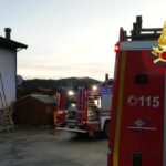Incendio del tetto di un’abitazione a Enego: vigili del fuoco Asiago e Bassano circoscrivono le fiamme Vigili del fuoco circoscrivono incendio di un tetto