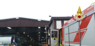 Arzignano, stabilizzati due operai azienda chimica infortunati: provvidenziale intervento vigili del fuoco a mezzogiorno Vigili del fuoco intervengono per incidente in azienda chimica di Arzignano