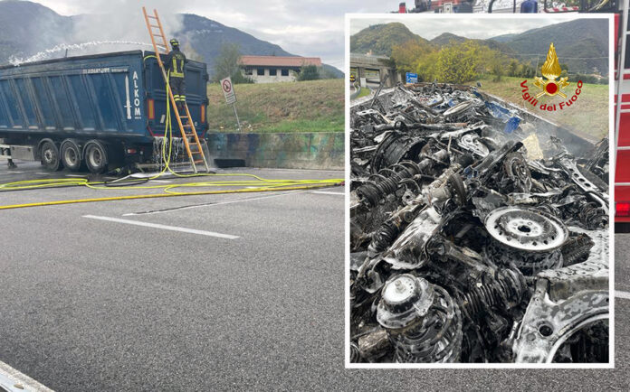 camion in fiamme pove del grappa vigili del fuoco