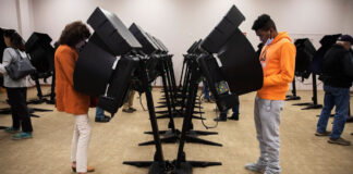 Elezioni Midterm Usa. Oggi il voto: i dem guardano al centro, il Gop amplia la base elezioni midterm usa