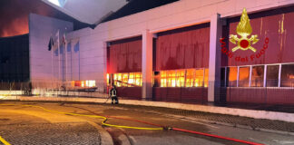 Trissino, capannone industriale a fuoco: nessun ferito nel rogo esploso nella notte incendio capannone industriale trissino vibo spa