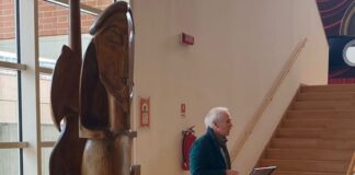 La scultura lignea “Don Chisciotte” di Maurizio D’agostini donata al Comune di Vicenza scultura