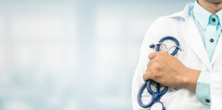 Turn over medici nel Vicentino: 283 in pensione nei prossimi anni, ma il ricambio è in ritardo medico in pensione turn over medici